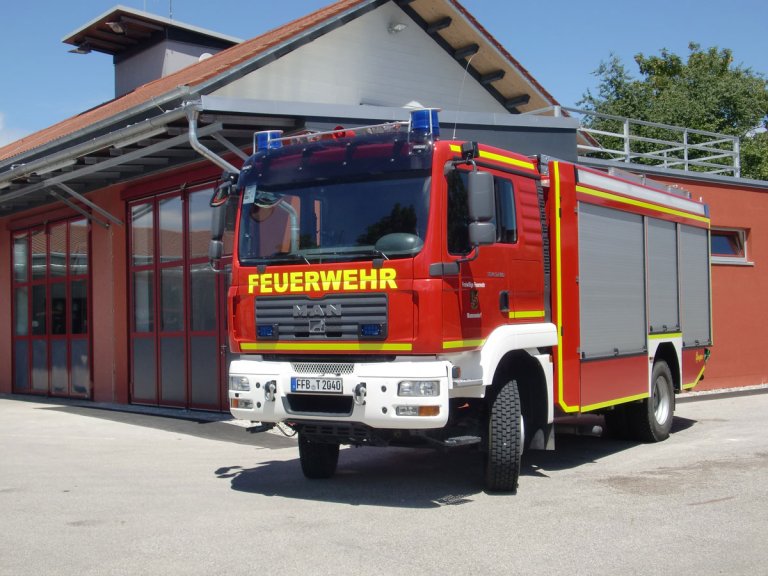 Grossansicht in neuem Fenster: Freiwillige Feuerwehr Mammendorf - Feuerwehrfahrzeug TLF 20_40