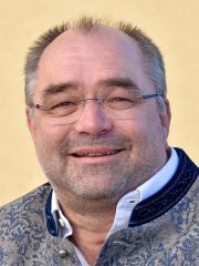 Zweiter Bürgermeister der Gemeinde Mittelstetten Erwin Lauchner Zweiter Bürgermeister der Gemeinde Mittelstetten Erwin Lauchner